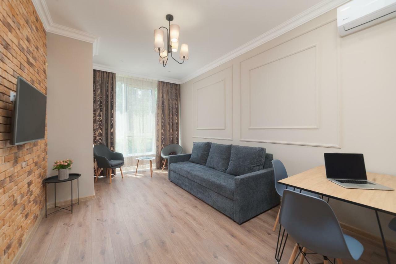 Green Apartments Odessa Dış mekan fotoğraf