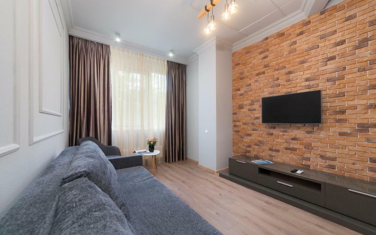 Green Apartments Odessa Dış mekan fotoğraf