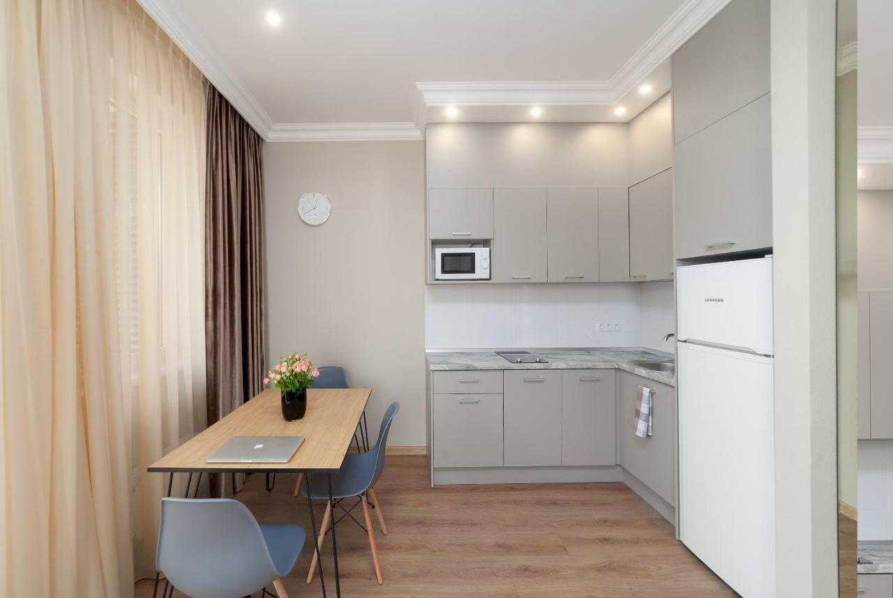 Green Apartments Odessa Dış mekan fotoğraf