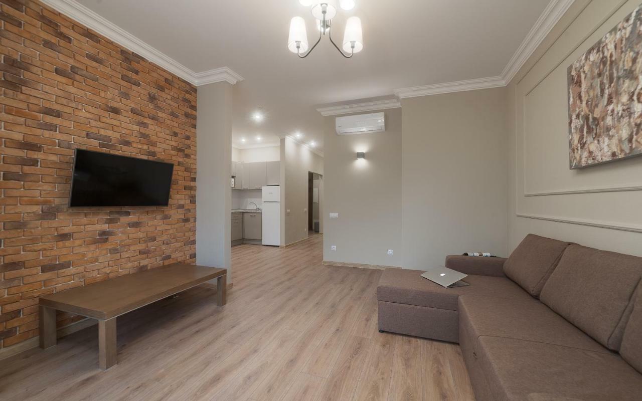 Green Apartments Odessa Dış mekan fotoğraf