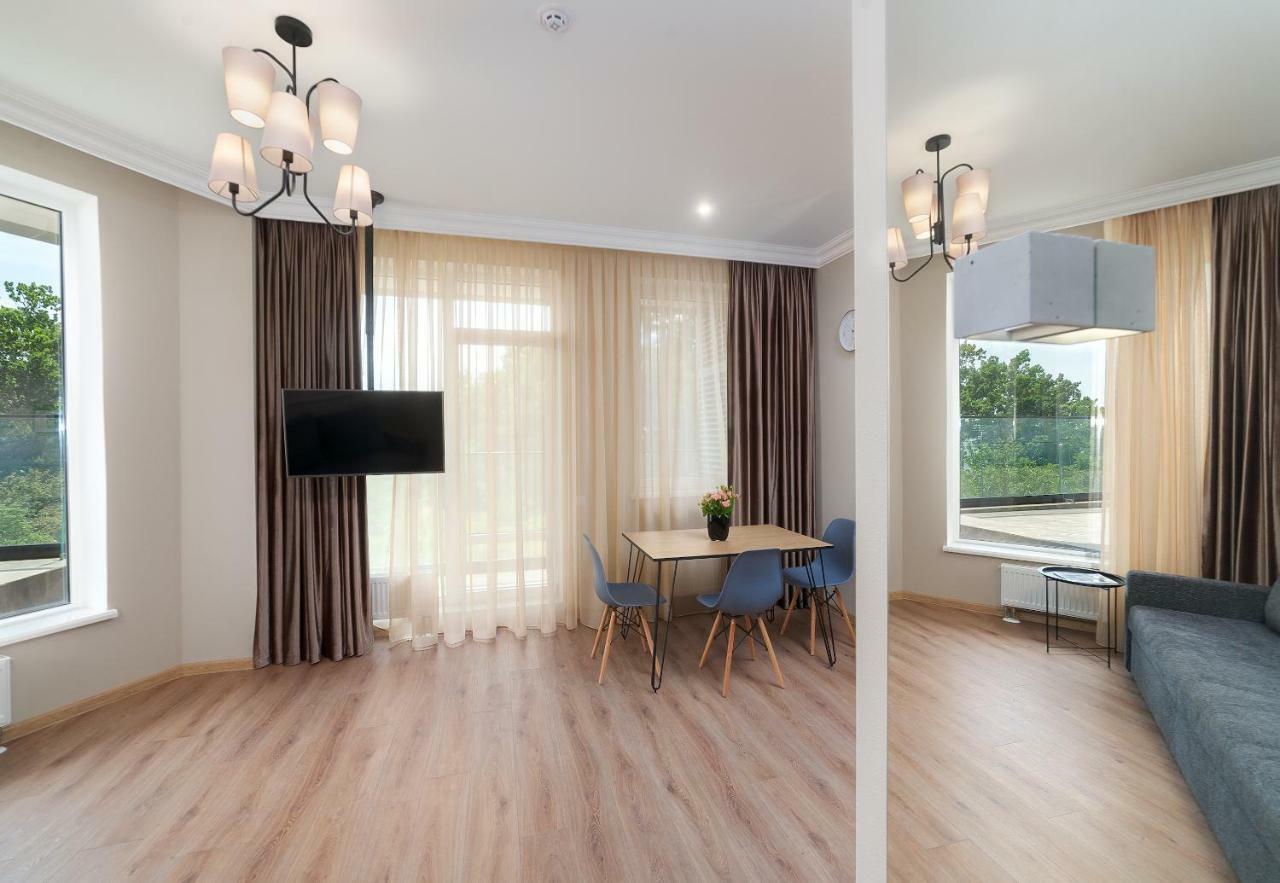 Green Apartments Odessa Dış mekan fotoğraf
